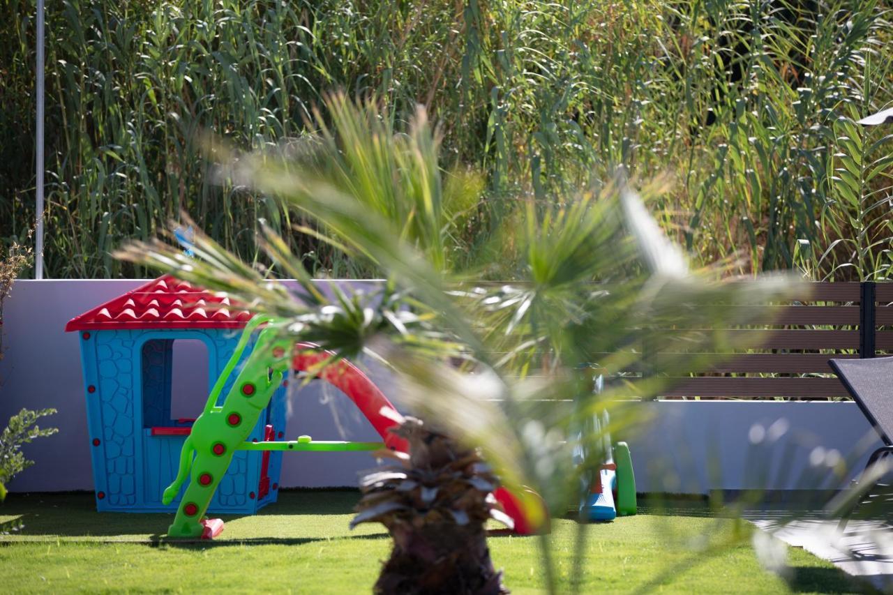 Sunnyside Villas, Ideal For Vibrant Stays,By Thinkvilla Pigianos Kampos  Exteriör bild
